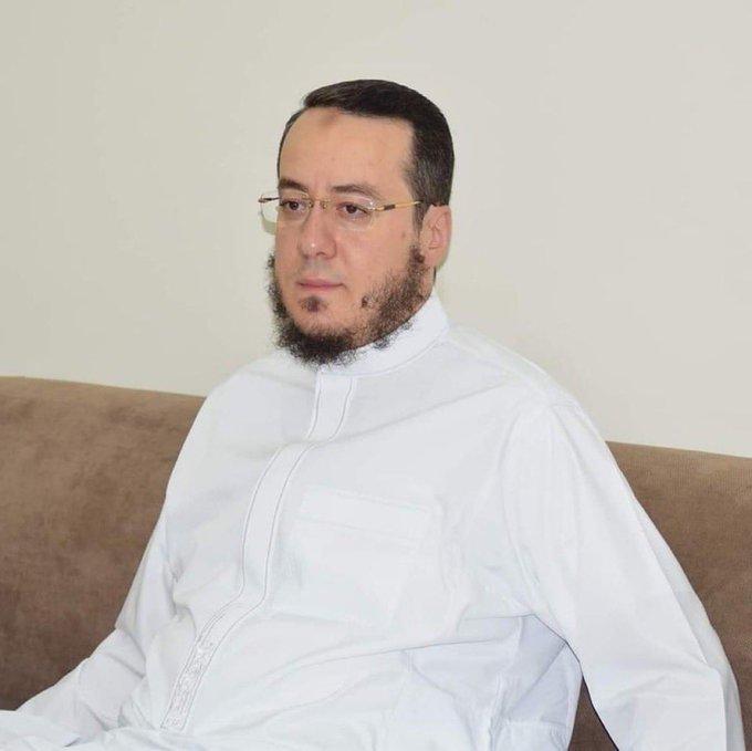 الدكتور أحمد الشباسي الدكتور أحمد الشباسي